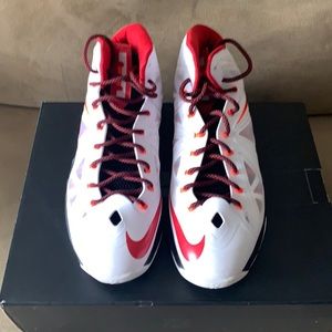 Nike Lebron X Men’s Size 11.5